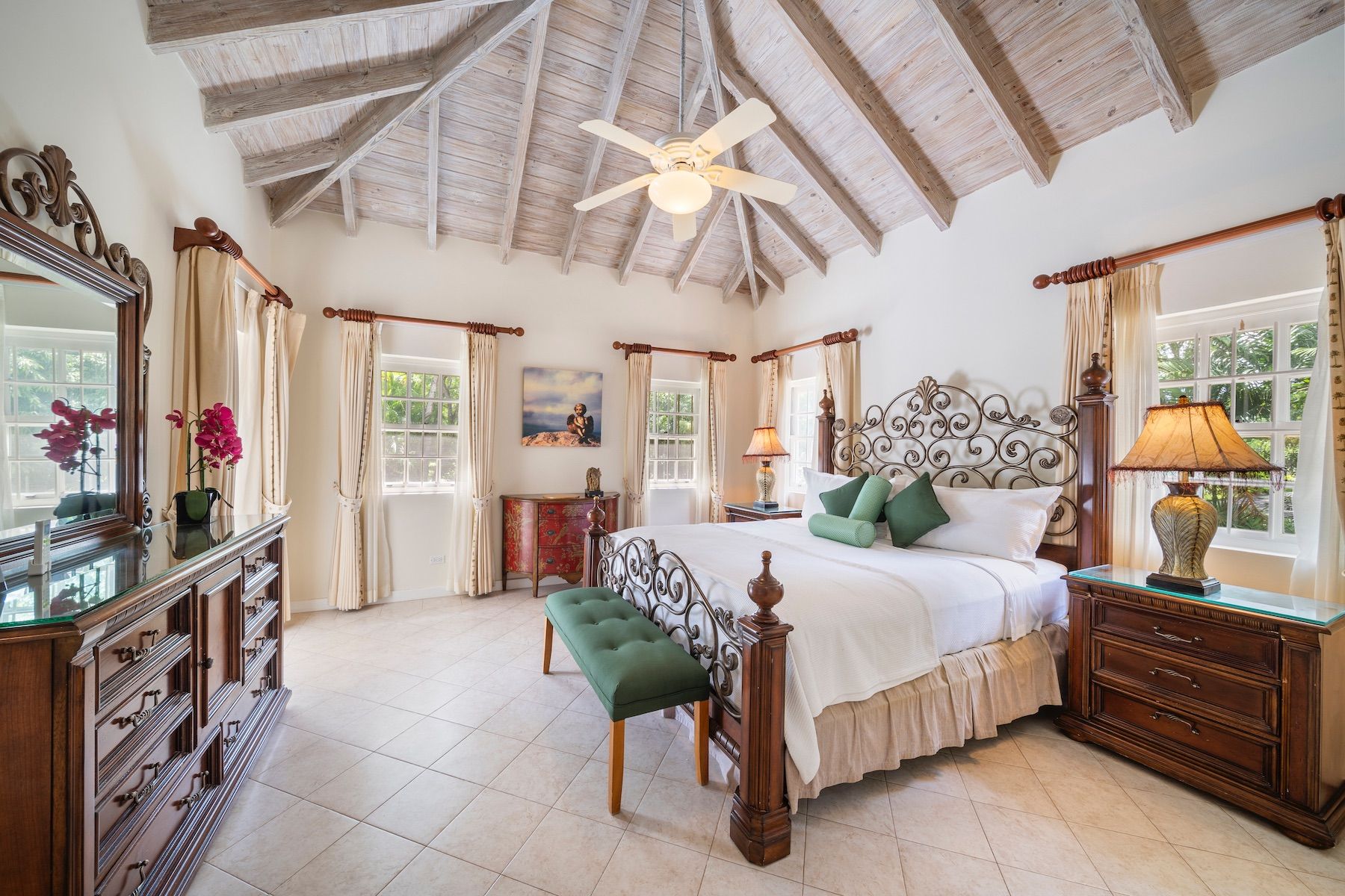Sandalwood House villa photo.
